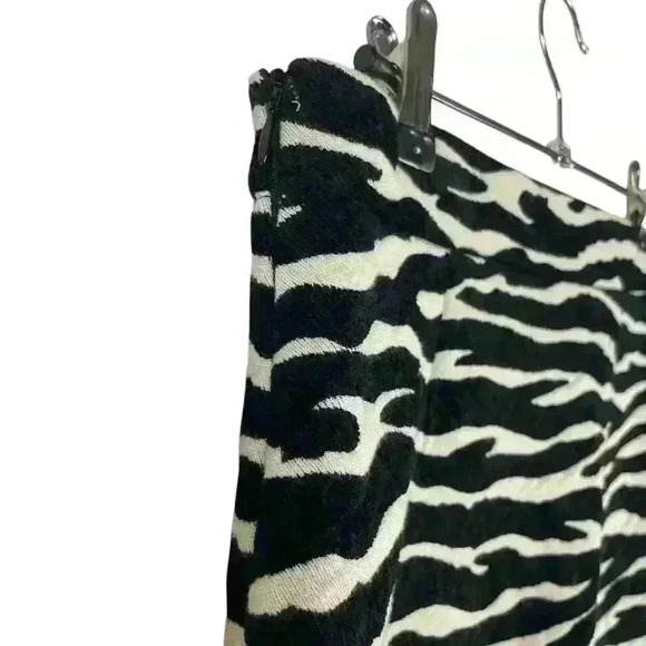 Morgan de Toi Zebra  Mini Skirt, S, Faux Wool Boho Y2K Sexy Goth Festival Style - Picture 10 of 16